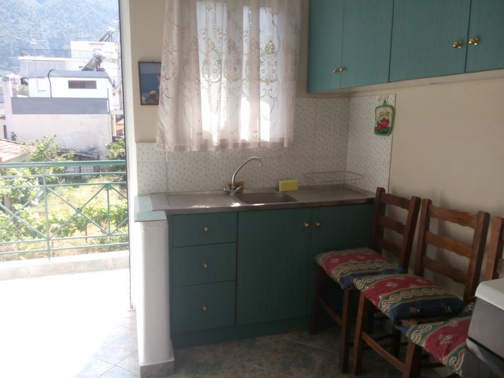 Anastasia - Efthimios Apartments Agios Konstantinos  Exterior photo